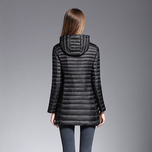 90% White Duck Down Coat Women Ultra Light Down Jackets 2018 winter New Women Long Down Coat Parka with Hood