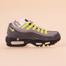 Load image into Gallery viewer, New Exotic Mini Silicone Off White Shoe Keychain Woman  Men Kids Bag Key Ring Gifts Sneaker Porte Clef Key Chain