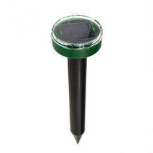 Load image into Gallery viewer, Outdoor Garden Mole Repellent Solar Power Ultrasonic Mole Snake Bird Mosquito Mouse Ultrasonic Pest Repeller Control Garden Yard